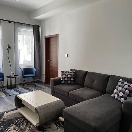 Hosoek Tornya Apartman คือแซก ภายนอก รูปภาพ