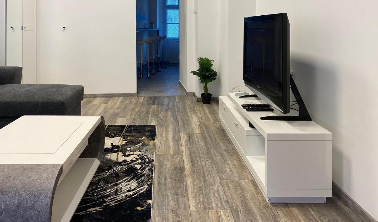 Hosoek Tornya Apartman คือแซก ภายนอก รูปภาพ