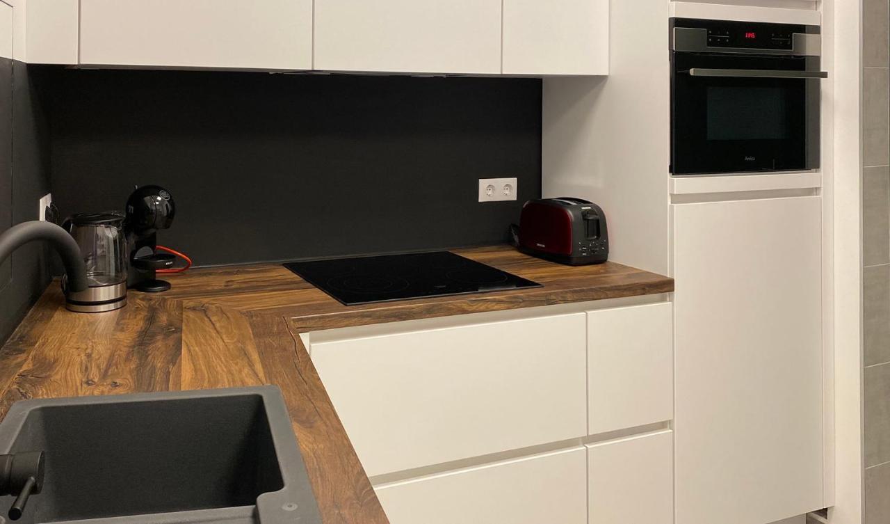 Hosoek Tornya Apartman คือแซก ภายนอก รูปภาพ